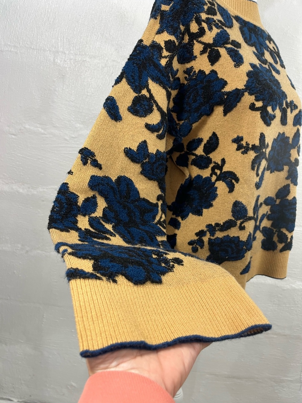 ANN TAYLOR FLORAL JACQUARD SWEATER ONE OF A KIND SAMPLE PIECE (417) - Picture 8 of 16
